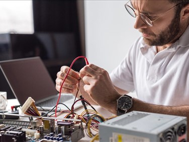 Top 5 des pannes les plus fréquentes en électronique industrielle et comment les éviter